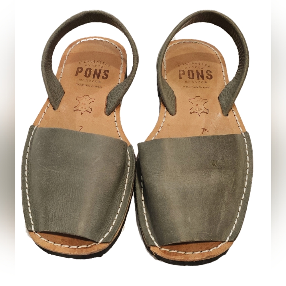 Women's Classic Pons Avarcas, Size 7, Gray
